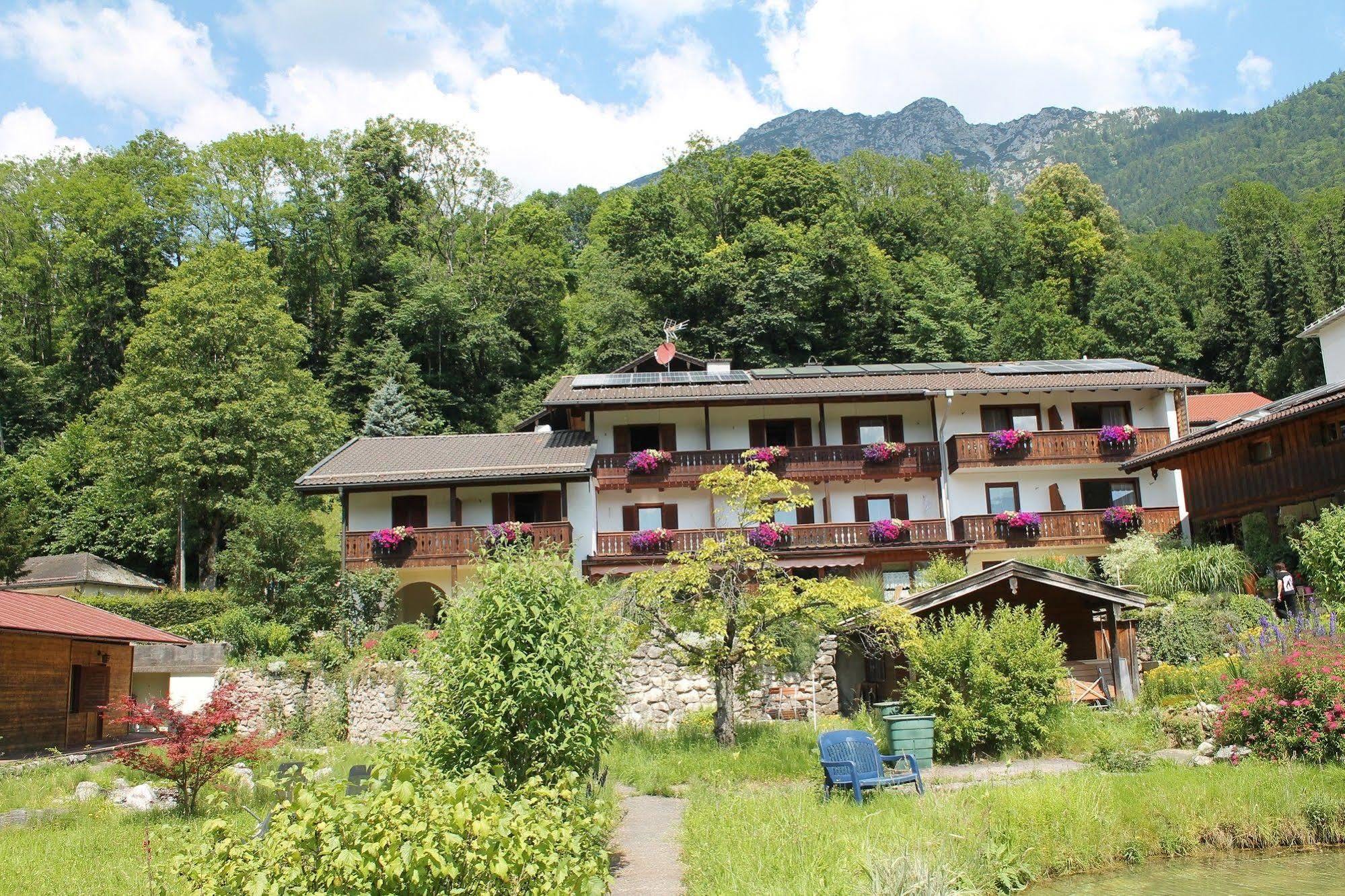 Ferienwohnungen Quellenhof Bad Reichenhall Bagian luar foto